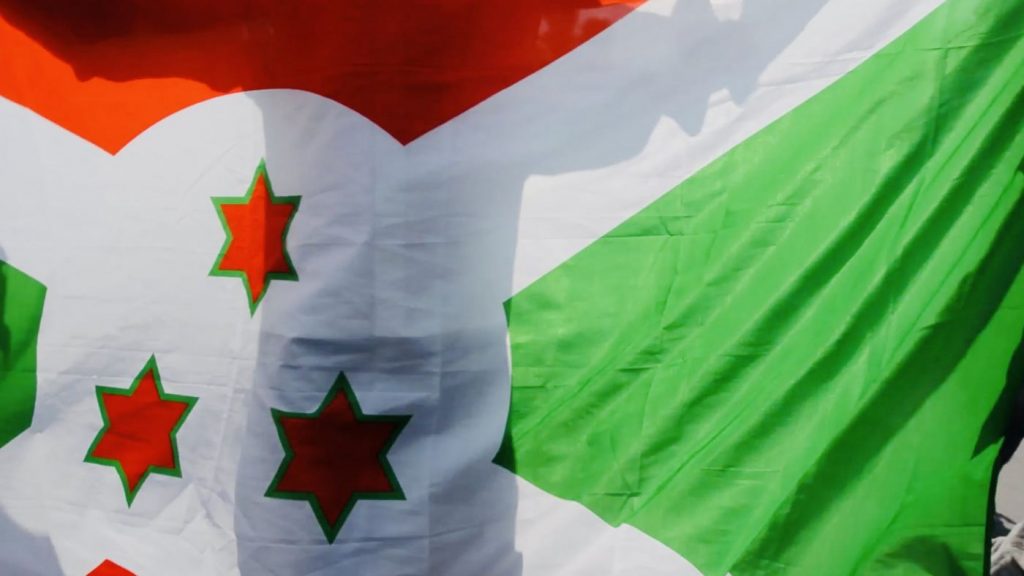 Le parti Sahwanya Frodebu plaide pour le rétablissement de la salutation du drapeau à l'école
