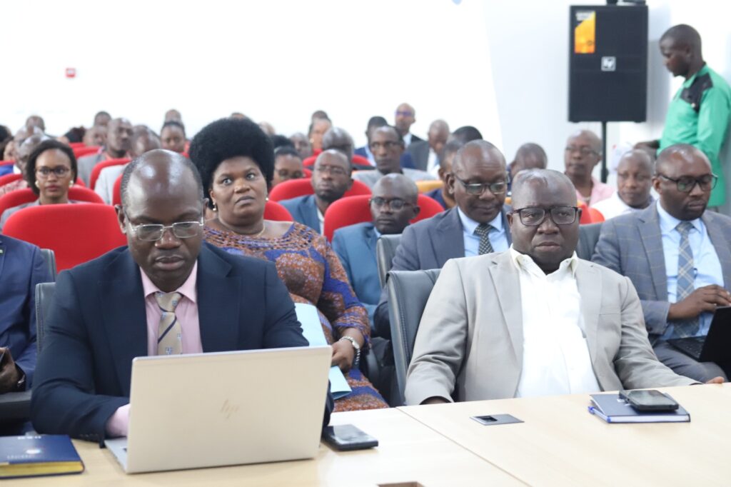 Le Premier Ministre Ntahontuye Rappelle l'Urgence de la Révision des Décrets pour les APE et EPA