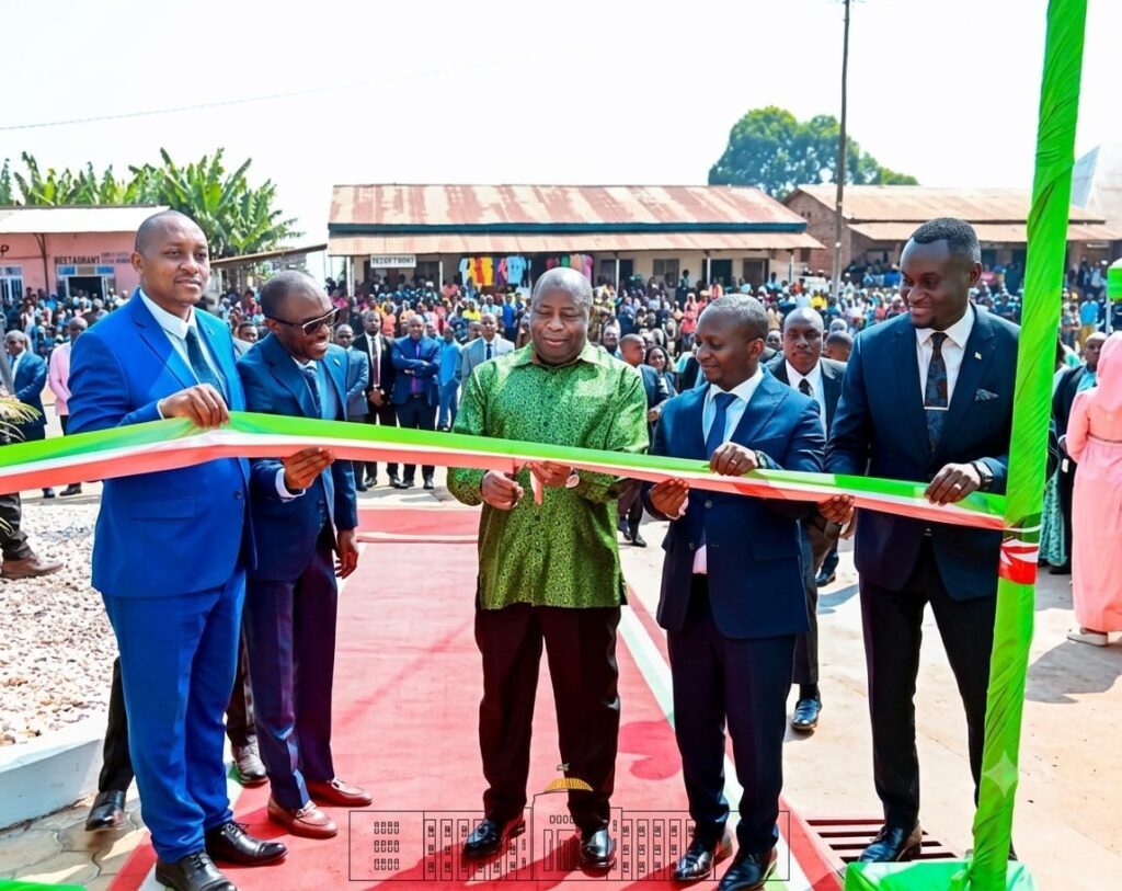 Inauguration d'une agence CRDB à Kibimba : un soutien accru aux agro-pasteurs