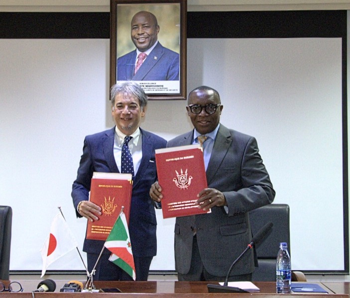 Le Japon offre 2 500 tonnes de riz au Burundi pour soutenir ses projets de développement