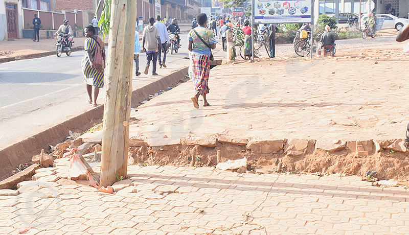 Gitega : La modernisation des trottoirs divise et fragmente le paysage urbain