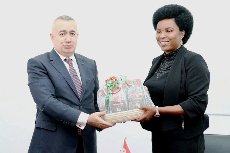 L'Ambassadeur de Turquie fait ses adieux à la Première Dame du Burundi