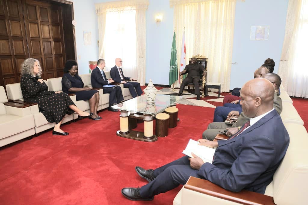 Le Président Ndayishimiye rencontre le Représentant de l'ONU pour discuter de la paix dans l'Est du Congo